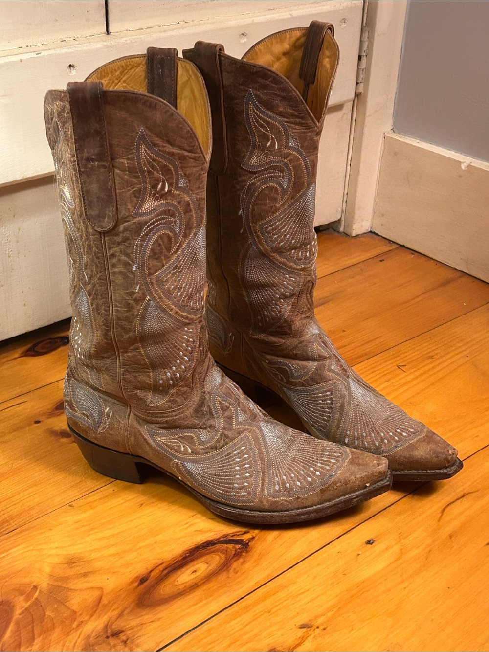 Old Gringo Brown Pavlito Suede Embroidered Western Boots